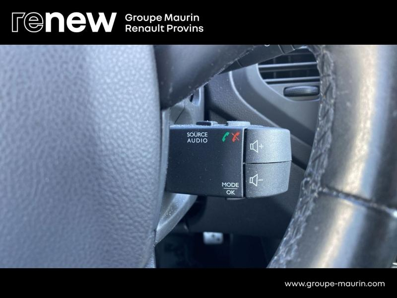 Photo 19 de l’annonce de RENAULT Captur d’occasion à vendre à PROVINS