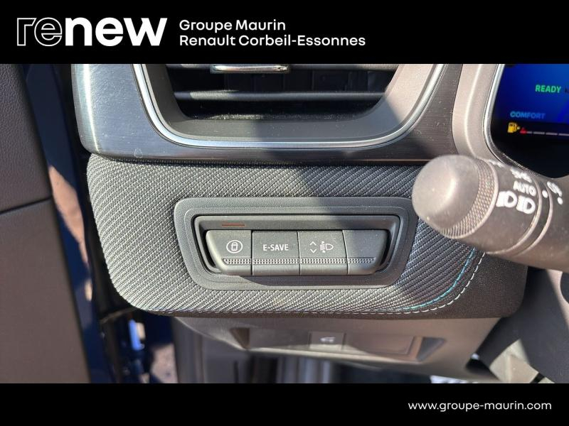 Photo 17 de l’annonce de RENAULT  d’occasion à vendre à CORBEIL-ESSONNES