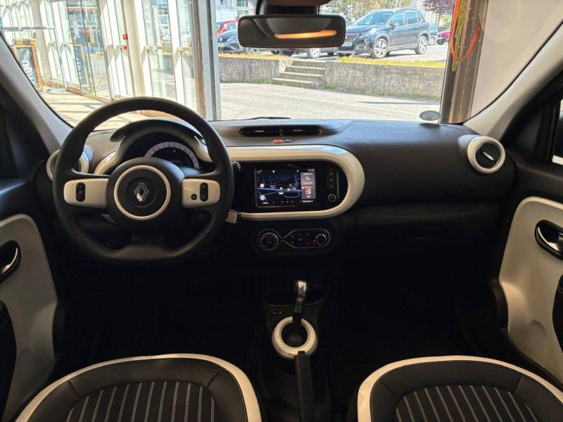 Photo 11 de l’annonce de RENAULT Twingo d’occasion à vendre à CHENNEVIÈRES-SUR-MARNE