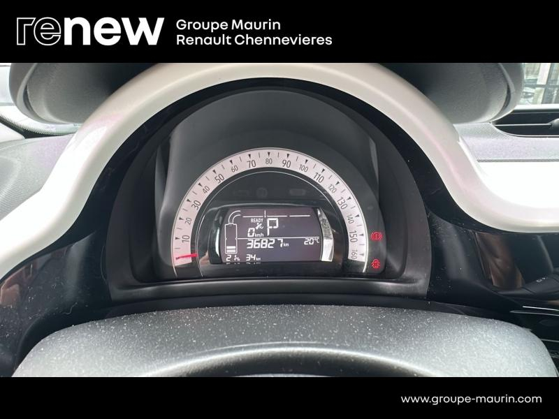 Photo 18 de l’annonce de RENAULT Twingo d’occasion à vendre à CHENNEVIÈRES-SUR-MARNE