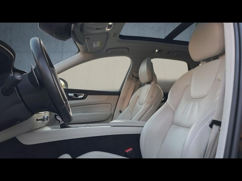 Photo 8 de l’annonce de VOLVO XC60 d’occasion à vendre à MARSEILLE