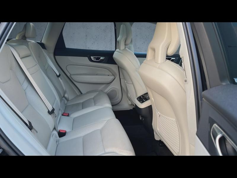 Photo 12 de l’annonce de VOLVO XC60 d’occasion à vendre à MARSEILLE