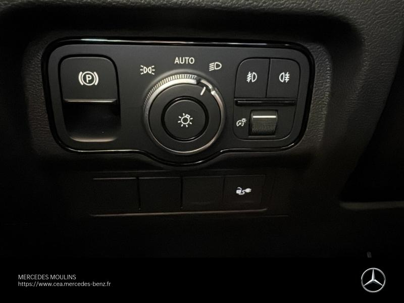 Photo 18 de l’annonce de MERCEDES-BENZ Citan Combi d’occasion à vendre à MONTLUÇON