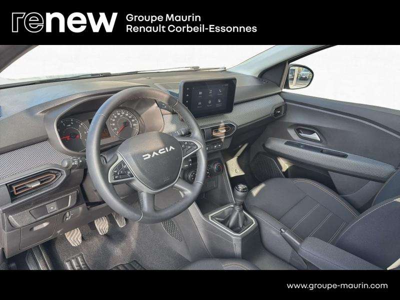 Photo 10 de l’annonce de DACIA Sandero d’occasion à vendre à CORBEIL-ESSONNES