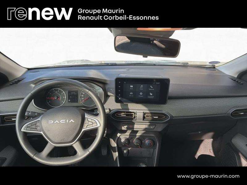 Photo 12 de l’annonce de DACIA Sandero d’occasion à vendre à CORBEIL-ESSONNES