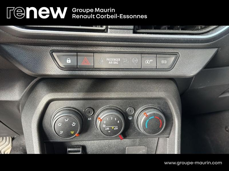 Photo 19 de l’annonce de DACIA Sandero d’occasion à vendre à CORBEIL-ESSONNES