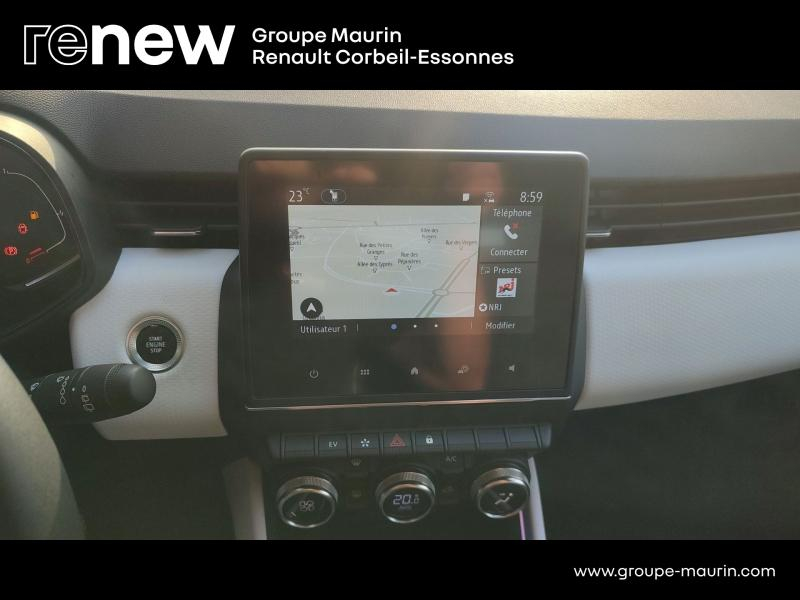Photo 17 de l’annonce de RENAULT Clio d’occasion à vendre à CORBEIL-ESSONNES