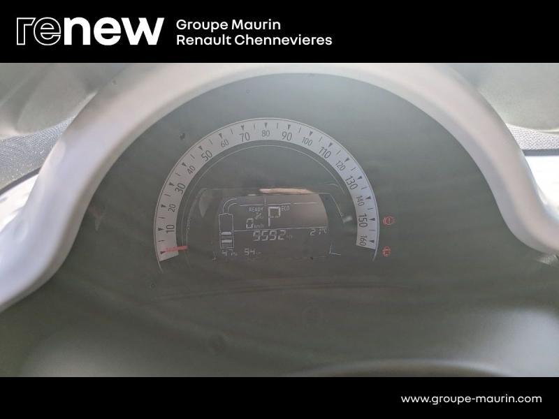 Photo 18 de l’annonce de RENAULT Twingo d’occasion à vendre à CHENNEVIÈRES-SUR-MARNE