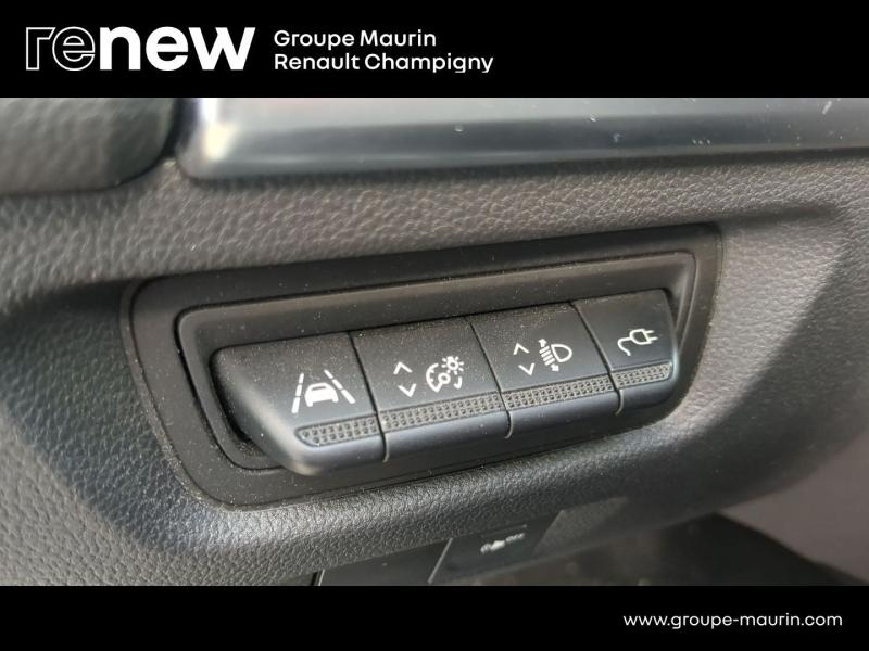 Photo 18 de l’annonce de RENAULT Zoe d’occasion à vendre à CHAMPIGNY-SUR-MARNE