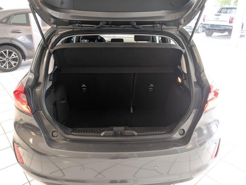 Photo 7 de l’annonce de FORD Fiesta d’occasion à vendre à MARTIGUES