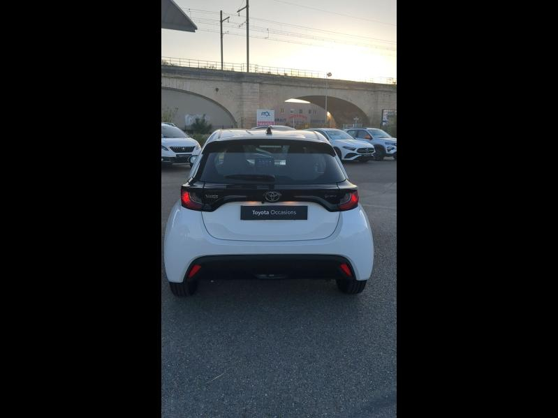 Photo 4 de l’annonce de TOYOTA Yaris d’occasion à vendre à ARLES