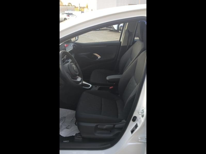 Photo 11 de l’annonce de TOYOTA Yaris d’occasion à vendre à ARLES