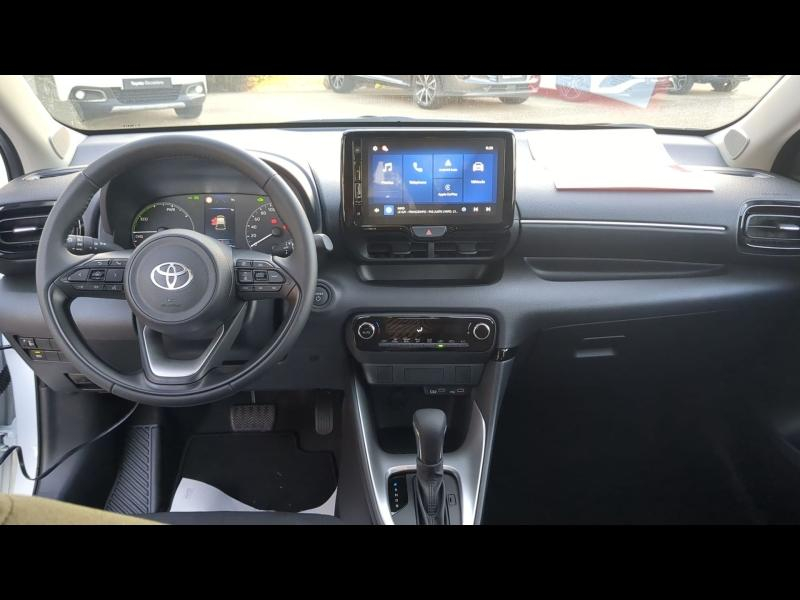 Photo 15 de l’annonce de TOYOTA Yaris d’occasion à vendre à ARLES