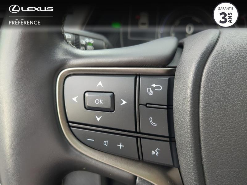 Photo 10 de l’annonce de LEXUS UX d’occasion à vendre à MONTFAVET