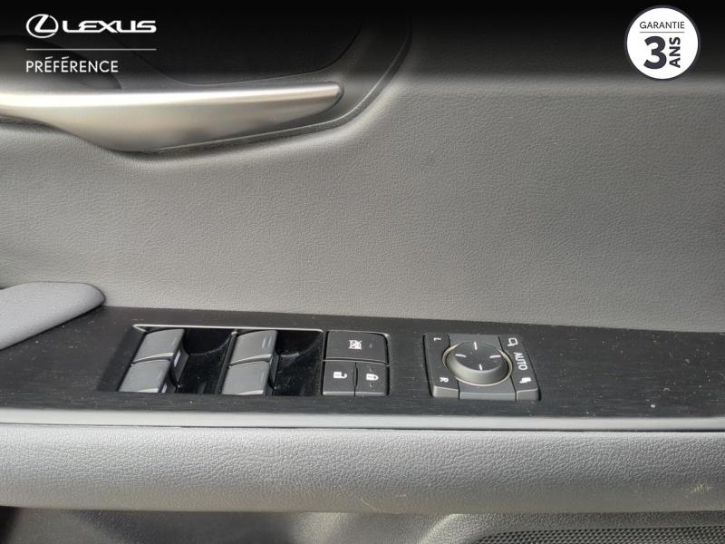 Photo 12 de l’annonce de LEXUS UX d’occasion à vendre à MONTFAVET