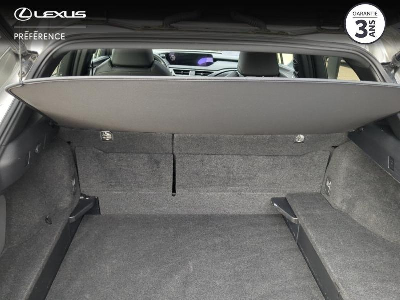 Photo 15 de l’annonce de LEXUS UX d’occasion à vendre à MONTFAVET