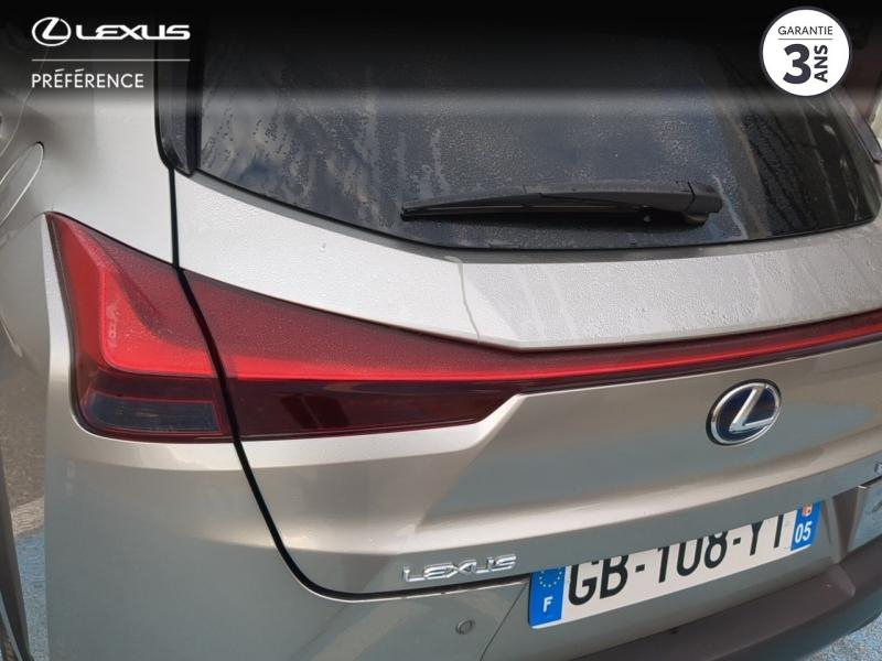 Photo 18 de l’annonce de LEXUS UX d’occasion à vendre à MONTFAVET