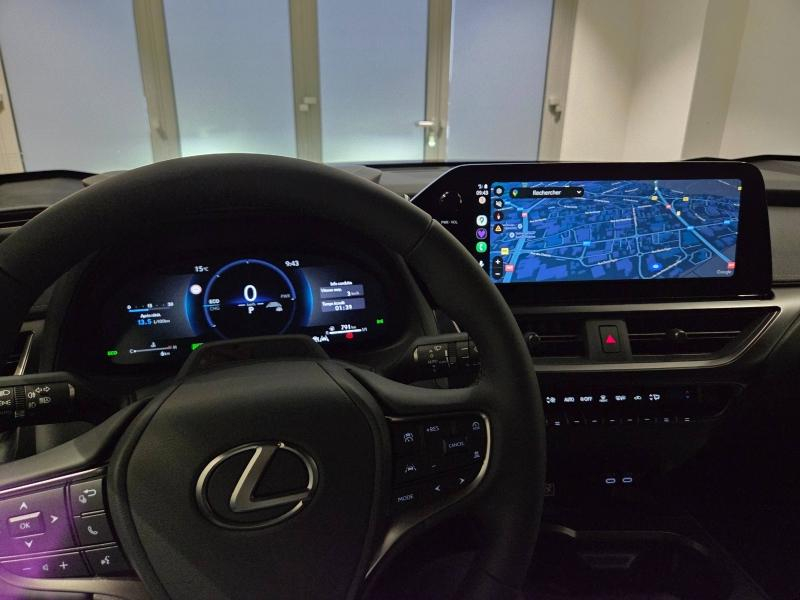 Photo 4 de l’annonce de LEXUS UX d’occasion à vendre à AUBIÈRE