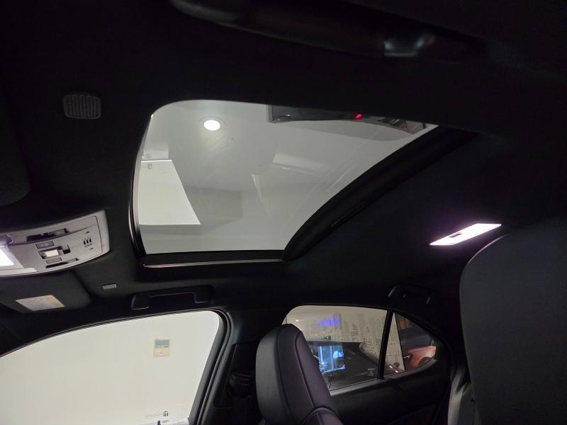 Photo 13 de l’annonce de LEXUS UX d’occasion à vendre à AUBIÈRE