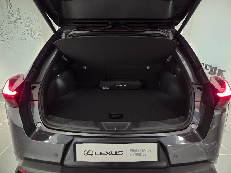 Photo 18 de l’annonce de LEXUS UX d’occasion à vendre à AUBIÈRE