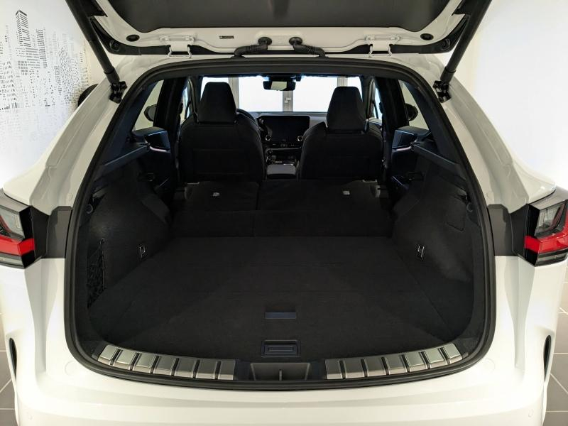 Photo 12 de l’annonce de LEXUS NX d’occasion à vendre à AUBIÈRE