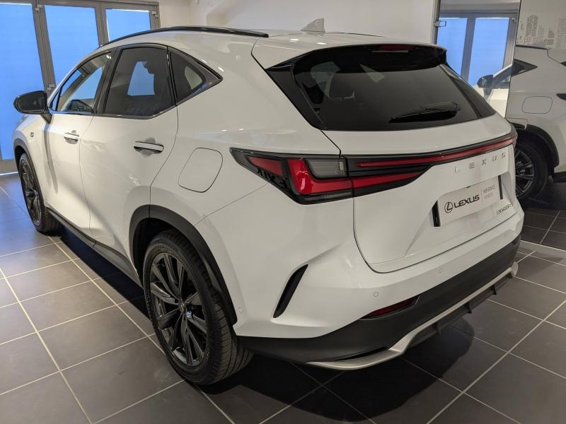 Photo 13 de l’annonce de LEXUS NX d’occasion à vendre à AUBIÈRE