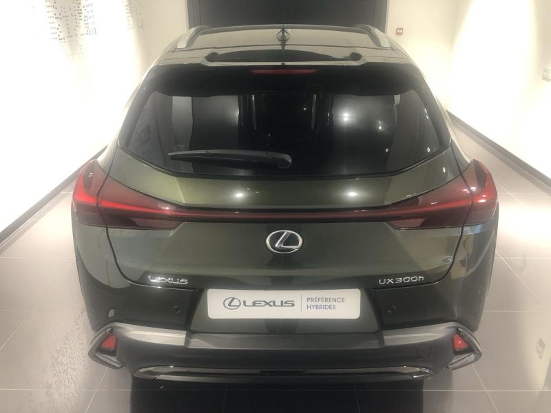 Photo 7 de l’annonce de LEXUS UX d’occasion à vendre à LATTES