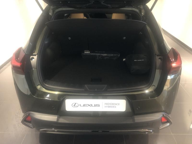Photo 8 de l’annonce de LEXUS UX d’occasion à vendre à LATTES