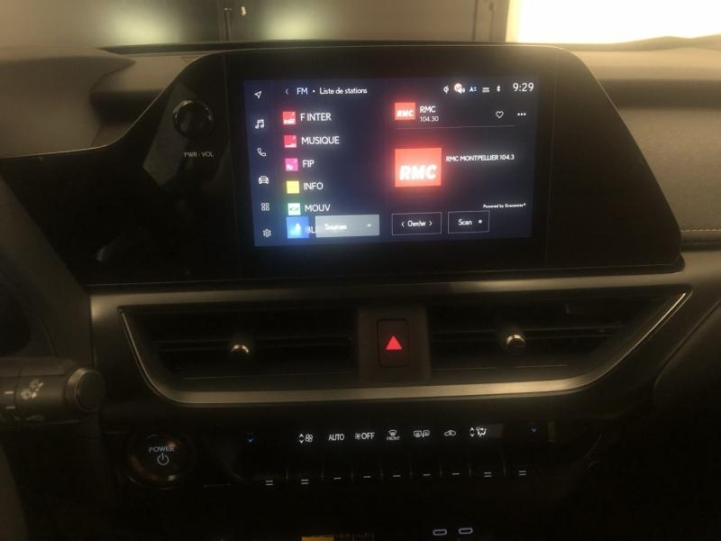 Photo 16 de l’annonce de LEXUS UX d’occasion à vendre à LATTES