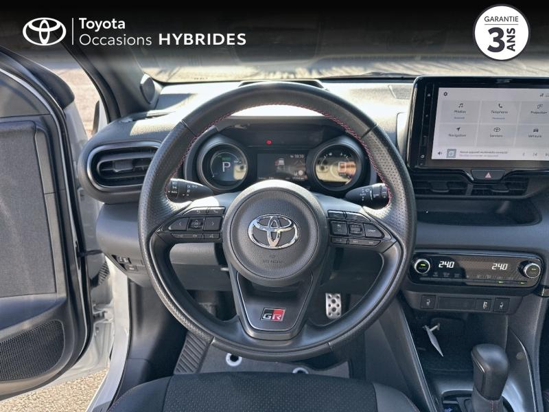 Photo 9 de l’annonce de TOYOTA Yaris d’occasion à vendre à LATTES
