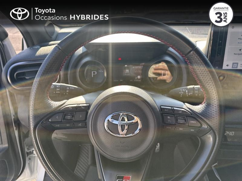 Photo 13 de l’annonce de TOYOTA Yaris d’occasion à vendre à LATTES