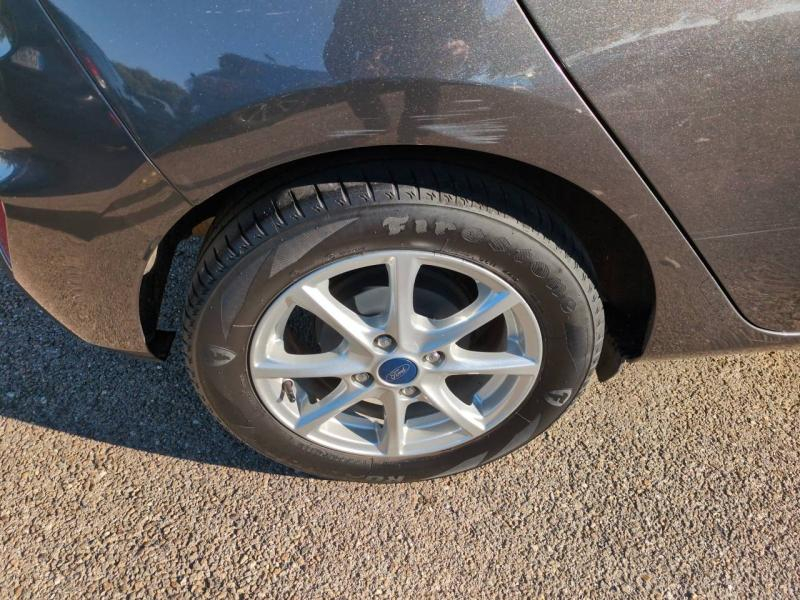 Photo 20 de l’annonce de FORD Fiesta d’occasion à vendre à NÎMES