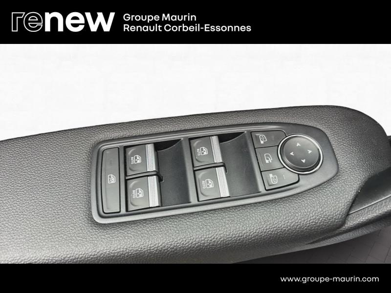 Photo 16 de l’annonce de RENAULT Captur d’occasion à vendre à CORBEIL-ESSONNES