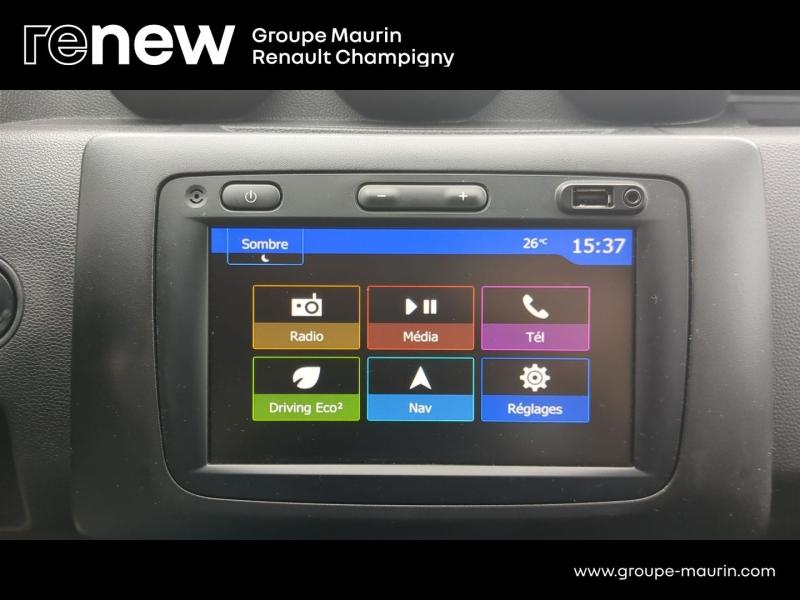 Photo 13 de l’annonce de DACIA Duster d’occasion à vendre à CHAMPIGNY-SUR-MARNE