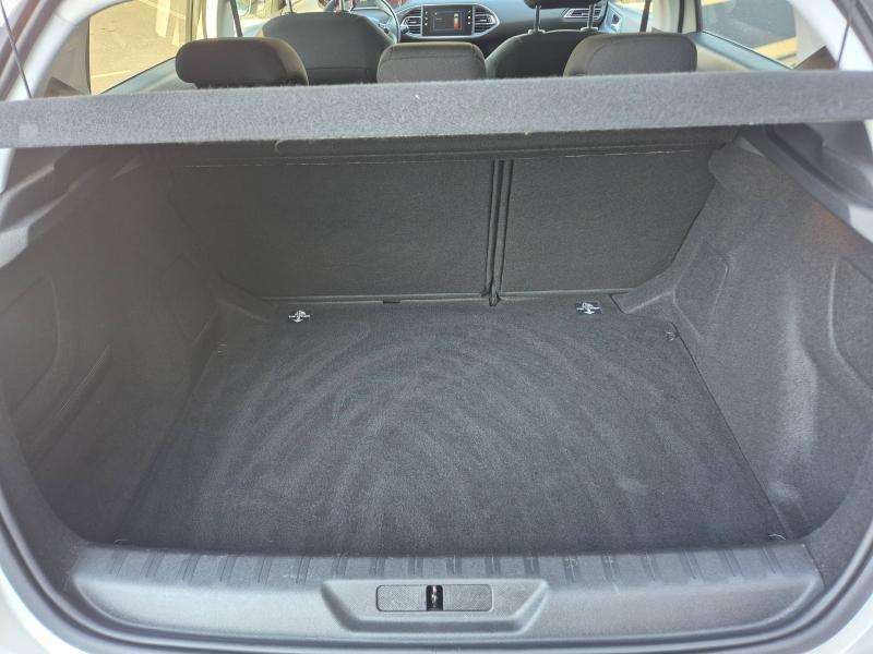 Photo 12 de l’annonce de PEUGEOT 308 d’occasion à vendre à CARCASSONNE