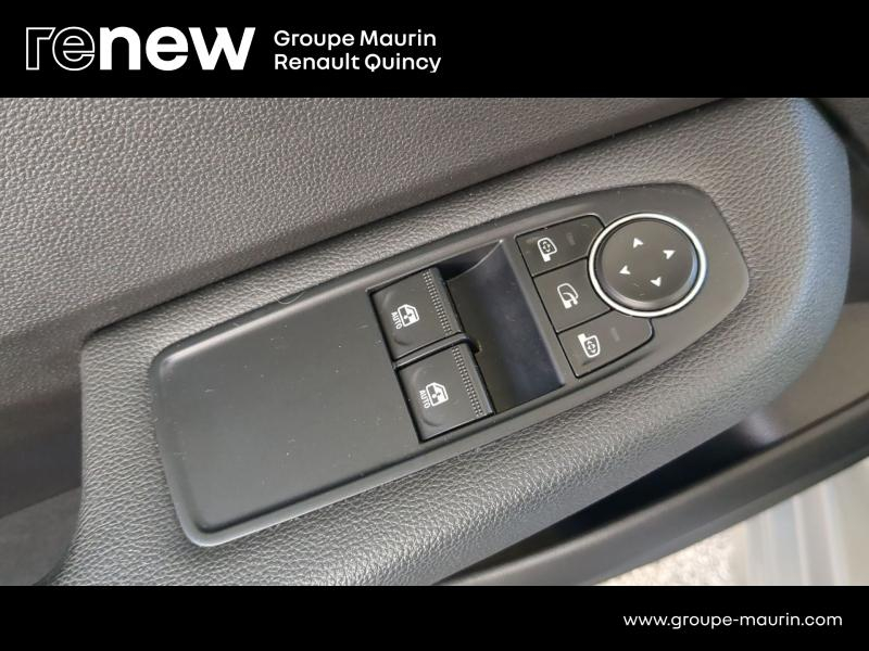 Photo 9 de l’annonce de RENAULT Clio d’occasion à vendre à QUINCY-SOUS-SÉNART