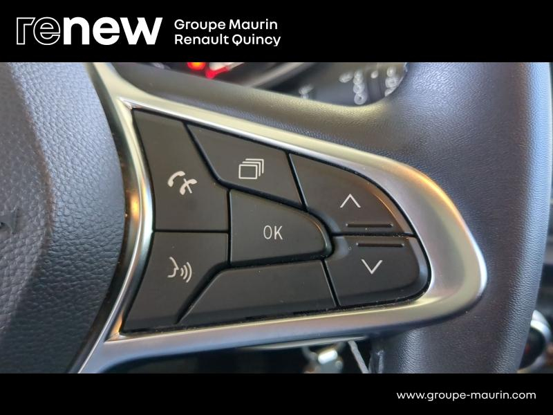 Photo 14 de l’annonce de RENAULT Clio d’occasion à vendre à QUINCY-SOUS-SÉNART