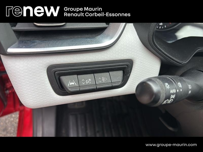 Photo 18 de l’annonce de RENAULT Clio d’occasion à vendre à CORBEIL-ESSONNES
