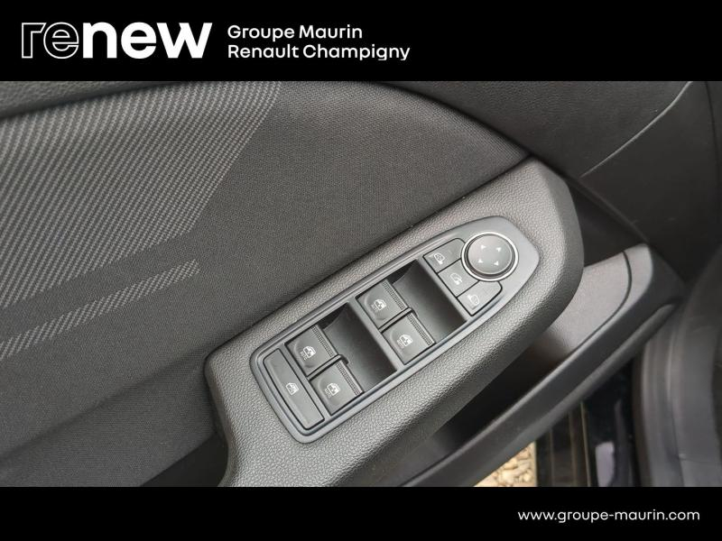 Photo 17 de l’annonce de RENAULT Clio d’occasion à vendre à CHAMPIGNY-SUR-MARNE