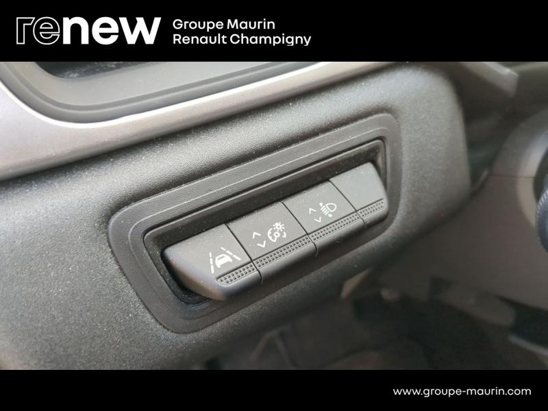 Photo 20 de l’annonce de RENAULT Captur d’occasion à vendre à CHAMPIGNY-SUR-MARNE