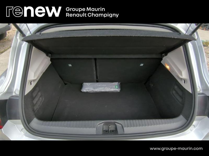 Photo 10 de l’annonce de RENAULT Clio d’occasion à vendre à CHAMPIGNY-SUR-MARNE