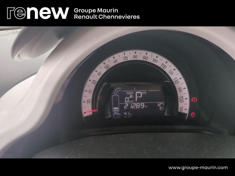 Photo 11 de l’annonce de RENAULT Twingo d’occasion à vendre à CHAMPIGNY-SUR-MARNE