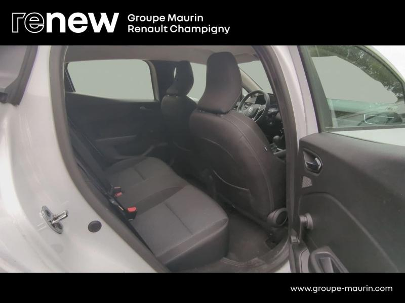 Photo 12 de l’annonce de RENAULT Clio d’occasion à vendre à CHAMPIGNY-SUR-MARNE