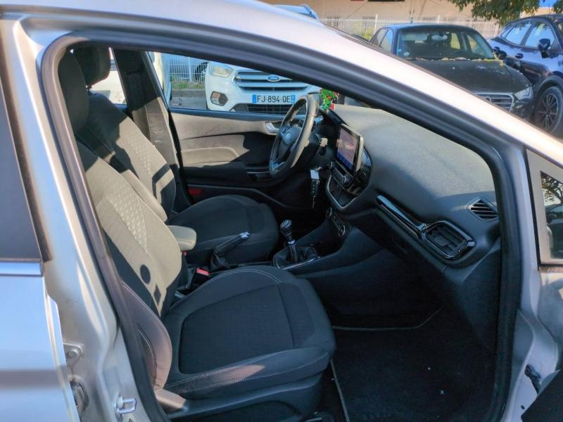 Photo 16 de l’annonce de FORD Fiesta d’occasion à vendre à NÎMES