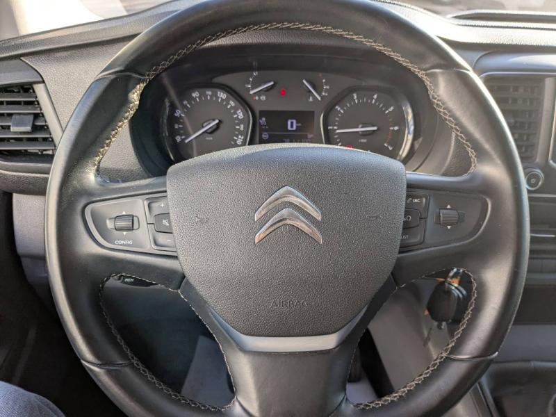 group.seo.links.detann.title Photo 11 de l’annonce de CITROEN Jumpy Fg VUL d’occasion à vendre à AIX-EN-PROVENCE