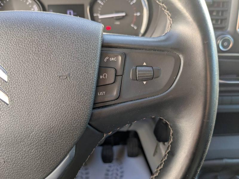 group.seo.links.detann.title Photo 13 de l’annonce de CITROEN Jumpy Fg VUL d’occasion à vendre à AIX-EN-PROVENCE