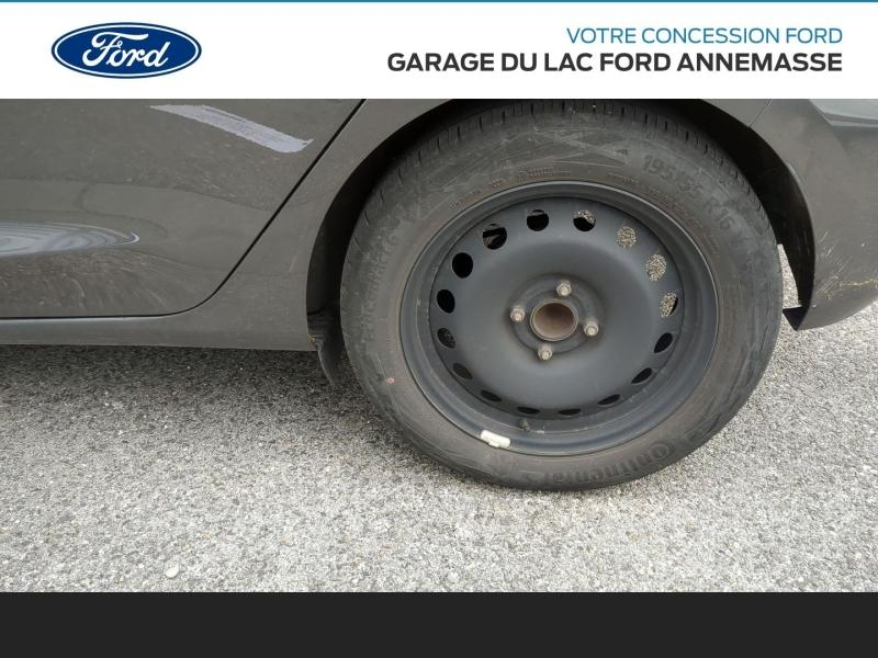 Photo 4 de l’annonce de FORD Fiesta d’occasion à vendre à ANNEMASSE