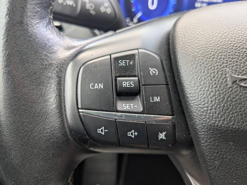 Photo 15 de l’annonce de FORD Focus Active d’occasion à vendre à MARSEILLE