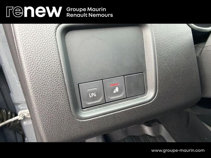 Photo 18 de l’annonce de DACIA Duster d’occasion à vendre à SAINT PIERRE LES NEMOURS
