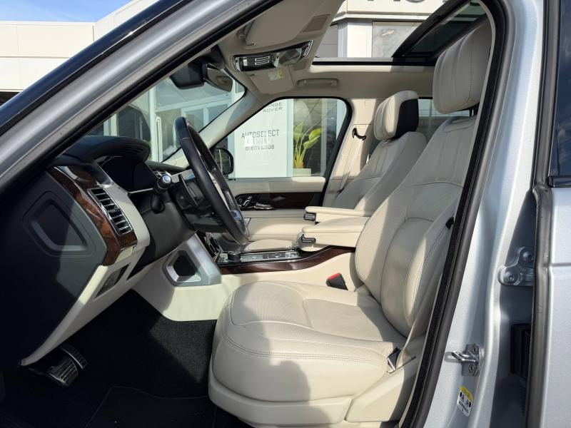 Photo 19 de l’annonce de LAND-ROVER Range Rover d’occasion à vendre à AIX-EN-PROVENCE